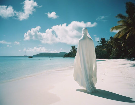 Image - Photographie analogue 35mm, a white ghost in the shell cyborg, Seychelles beach - 3615964658